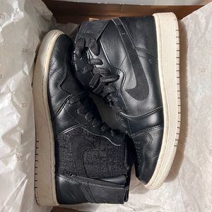 Jordan 1 Rebel - Black Size 7.5